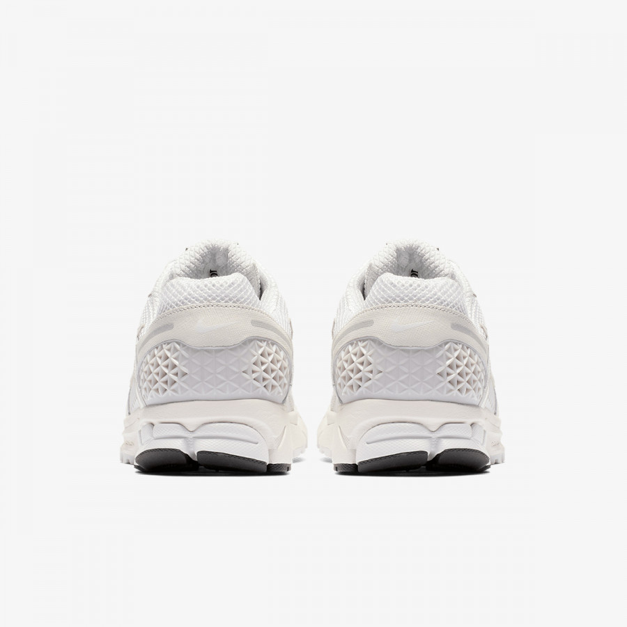NIKE Patike Zoom Vomero 5 