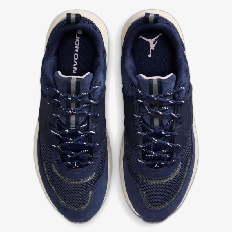 NIKE Patike Jordan Trunner 